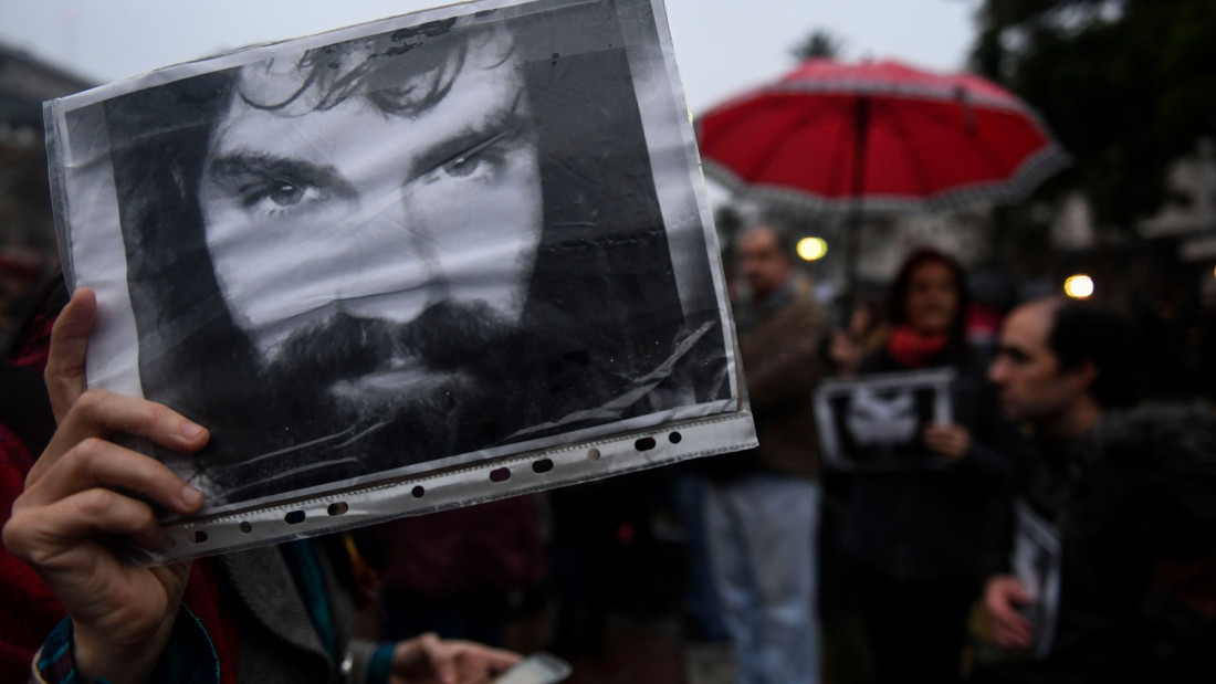 Santiago Maldonado ahora es buscado por la Interpol