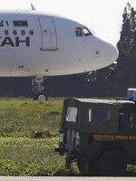 Sin víctimas, se entregaron los captores del avión libio
