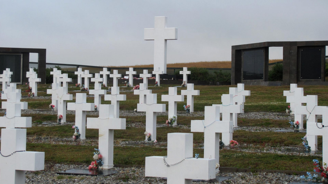 Argentina busca identificar, por el ADN, a los caídos en Malvinas
