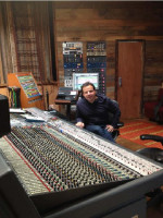Carli Begueri, un ingeniero de sonido que da la nota en Nueva York