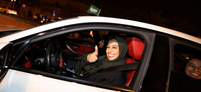 Por fin las mujeres saudíes pueden conducir vehículos