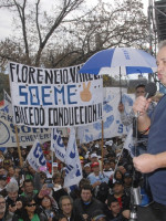 El calvario de trabajadores sin paritarias tras la captura de millonario gremialista