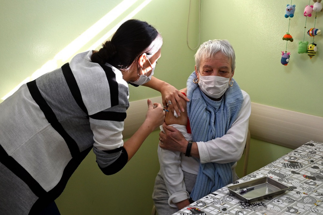 Avanza con refuerzos el plan de vacunación contra COVID en todo el país