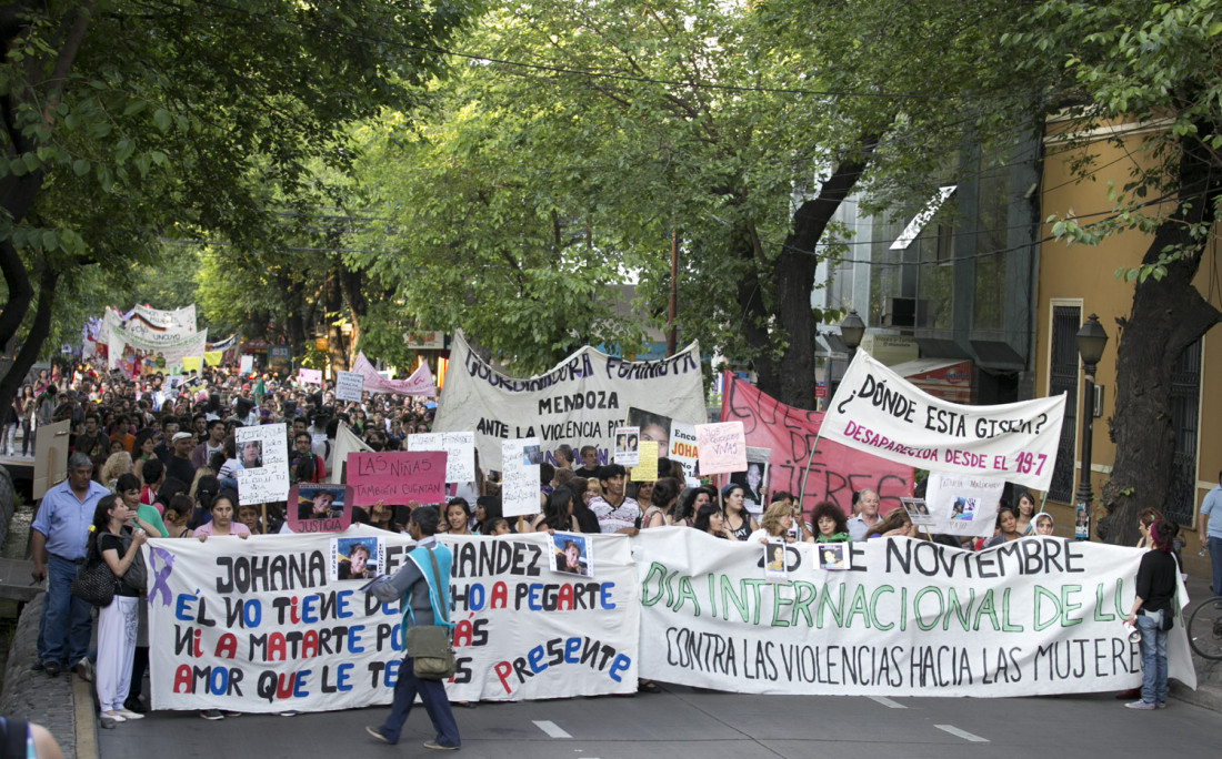 Cientos de voces contra la violencia