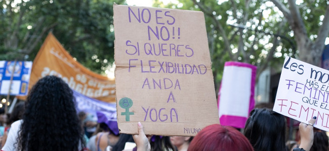 Mujeres de todo el país se movilizarán bajo el lema: "La deuda es con nosotres y nosotras"