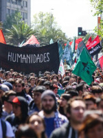Marcha de universitarios chilenos: "Gratuidad sin transformar no es avanzar"