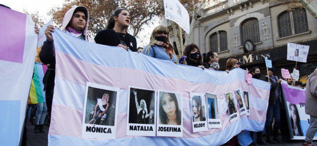 Orgullo LGBTIQ+ en Mendoza: contra los travesticidios, transfemicidios, transhomicidios 