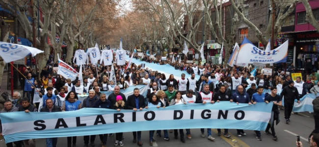 Paro de estatales: tras una jornada de marchas, el Gobierno trabaja en una nueva oferta