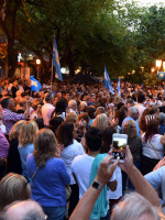 Dos marchas y un paro