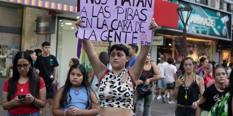 Amnistía advirtió que en Argentina persiste la impunidad de varios casos de femicidio