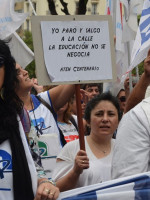Barrios de Pie se moviliza contra el cierre de escuelas y cursos