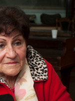 María Domínguez: "Seguimos luchando por los jóvenes, que son los que corren más riesgos"