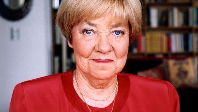 imagen María Elena Walsh, hace siete años, se convertía en inmortal