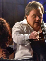 Concierto para que niños de una orquesta especial puedan conocer el mar