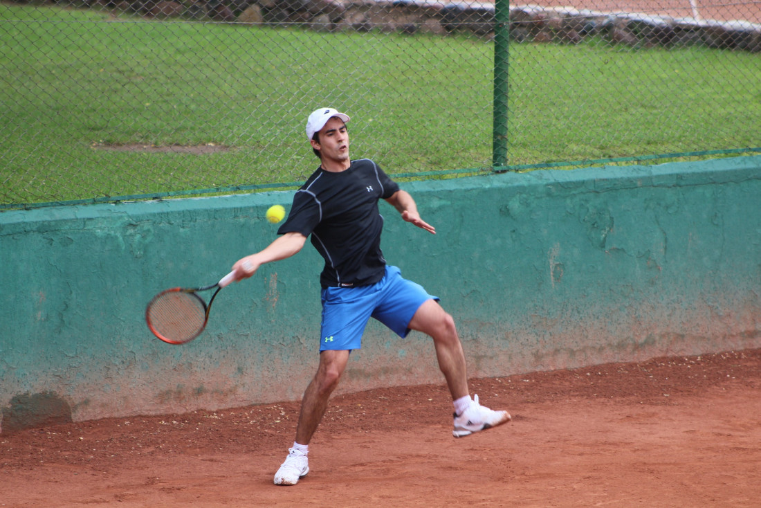 Tenis: Con el pie izquierdo