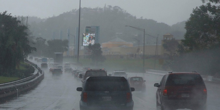 El huracán María llegó a Puerto Rico y dejó a toda la isla sin luz