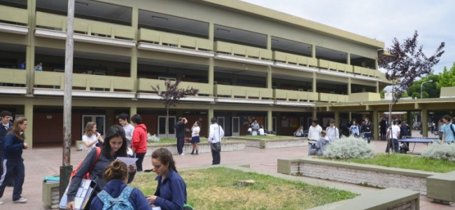 Colegios de la UNCUYO tendrán una semana más de clases para completar el calendario académico 