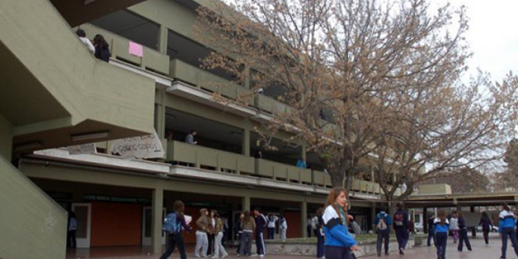 ¿Cómo será el ingreso a los colegios de la UNCuyo?