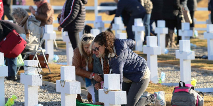 Identificaron a otros tres soldados argentinos caídos en Malvinas