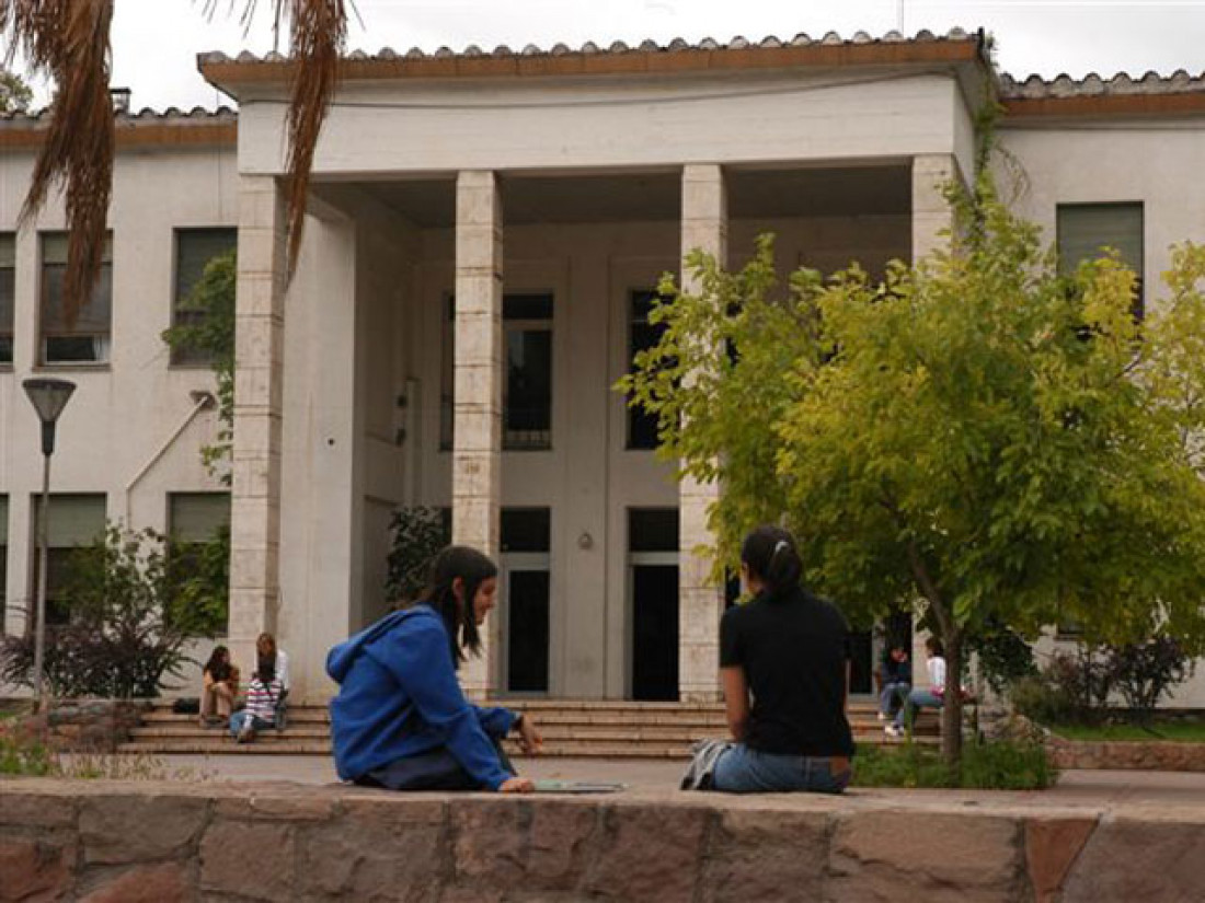 Este año solo 104 personas entraron a estudiar medicina