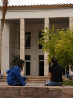 Este año solo 104 personas entraron a estudiar medicina