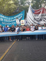 Masiva marcha del #21F en Mendoza