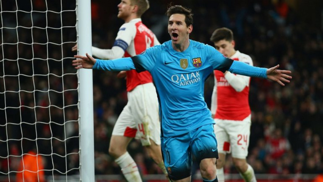 Messi marcó dos goles ante el Arsenal y sigue haciendo historia