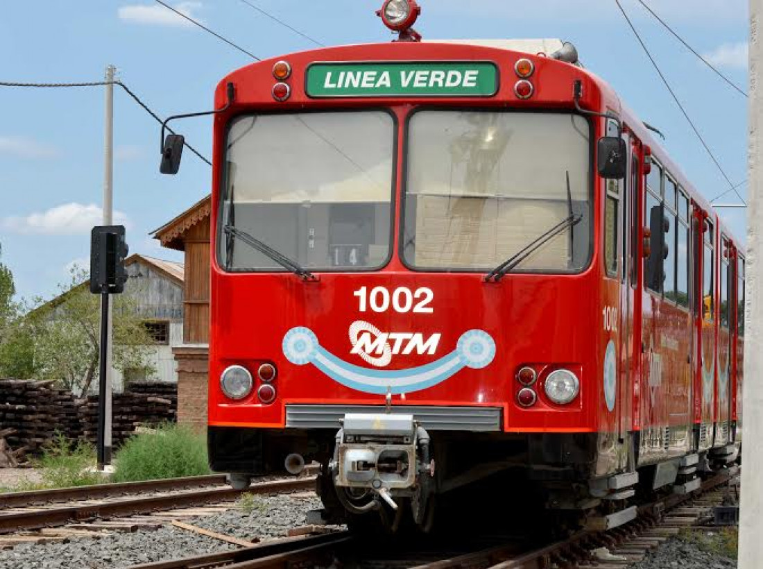 El metrotranvía modificó sus horarios