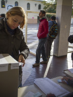 Los pro y los contra de Cornejo si desdobla las elecciones