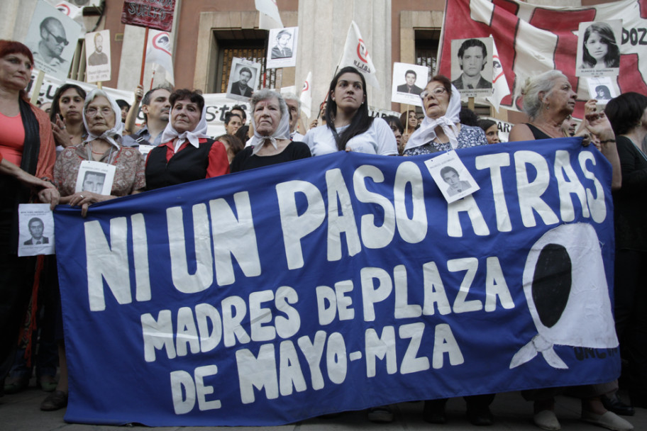 imagen Escenas de una nueva marcha contra el olvido