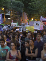 5000 personas pidieron que cesen los femicidios