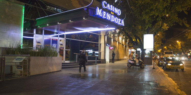 Levantaron el acampe en el Casino de Mendoza
