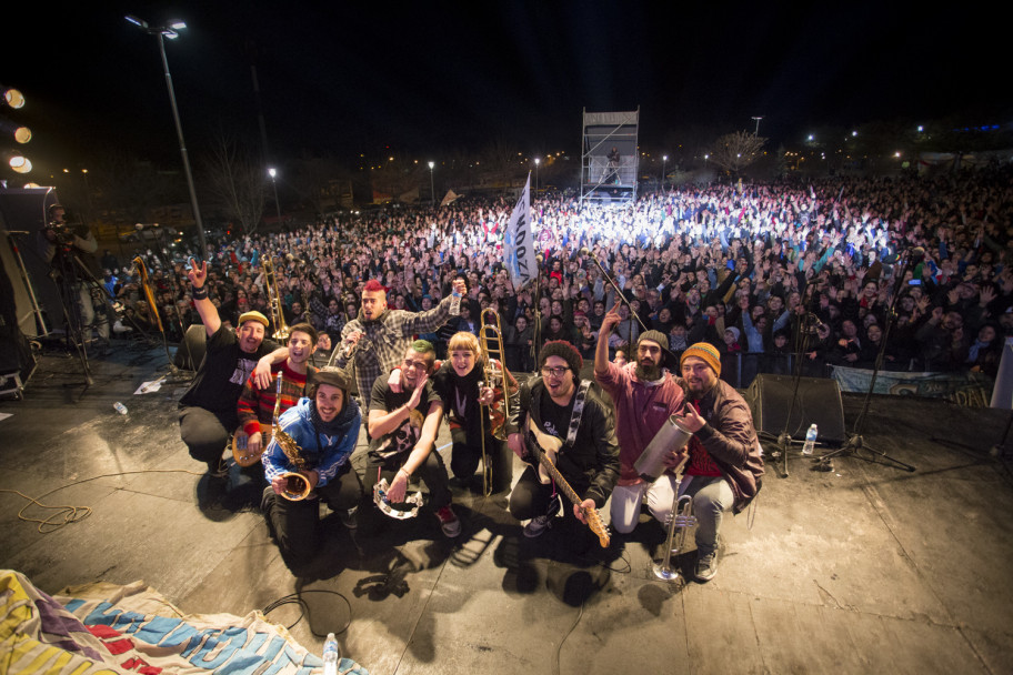 imagen En la fiesta de la UNCUYO hubo Karamelo Santo para 8 mil personas 