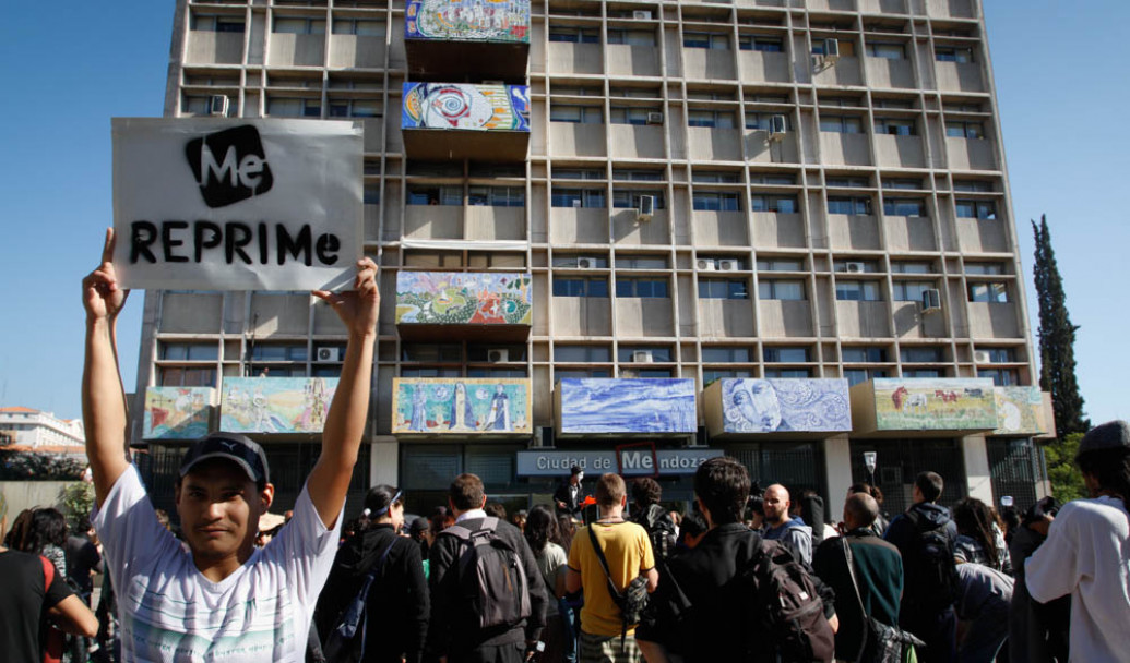 imagen Funeral en defensa de la cultura popular