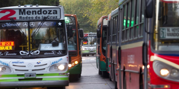 Habrá desvíos de colectivos por el Rally de las Bodegas