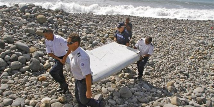 Vuelo MH370: no descartan ninguna hipótesis sobre los restos hallados