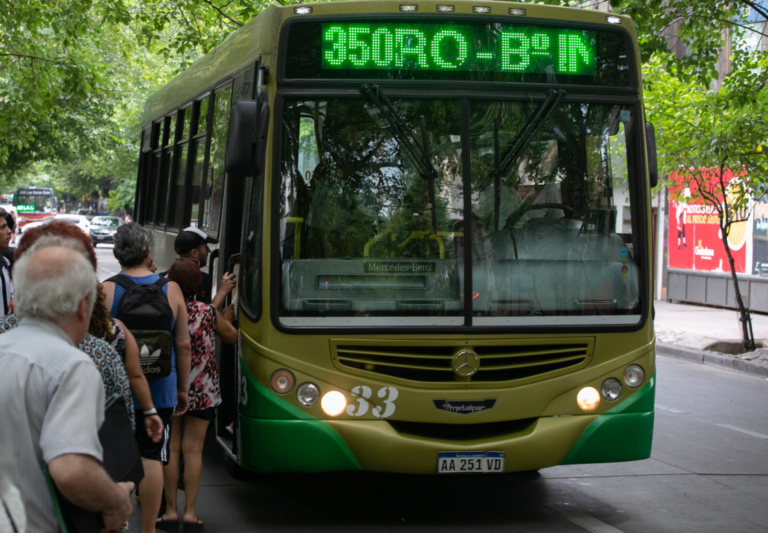 "El boleto en Mendoza debería costar 150 pesos si no hubiese subsidio por parte del Estado"