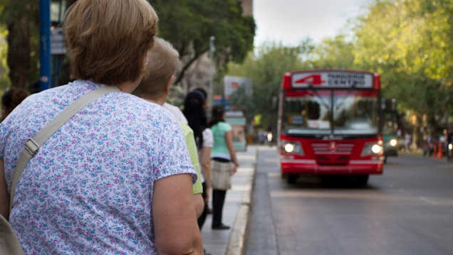 imagen Sorprenden a 134 personas sin pasajes en dos operativos de control de micros.