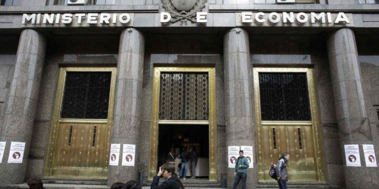 Los cambios en el Ministerio de Economía y los crónicos temblores que trajo a la Argentina