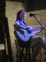 Anabel Molina presenta "Curanderas, Mujer, palabra, fuego" en el Teatro Quintanilla