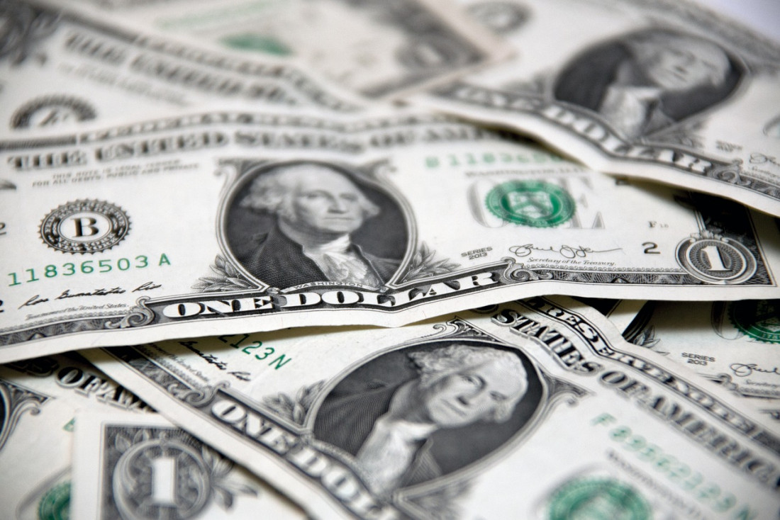El dólar comenzó la semana cotizando a $25,25
