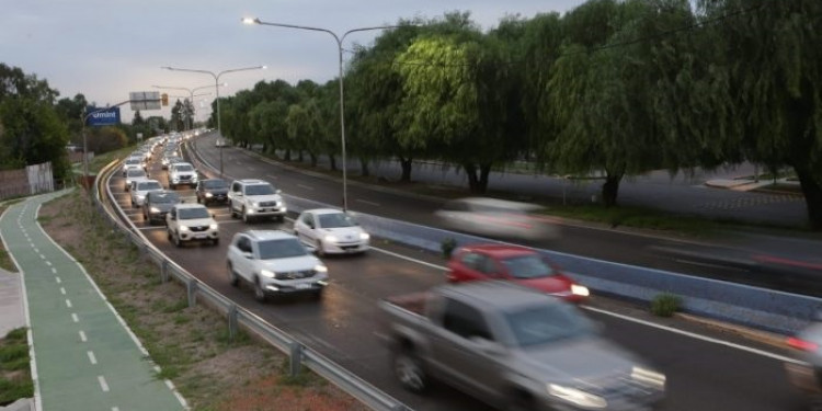 Moverse en Mendoza: el modo principal es arriba del auto