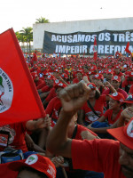 El MST critica duramente al presidente y quiere adelantar las elecciones en Brasil