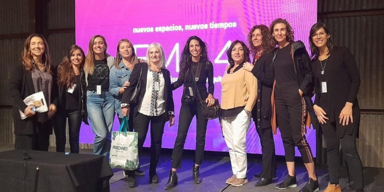 Arquitectas de Mendoza se reúnen para conmemorar el 8M 
