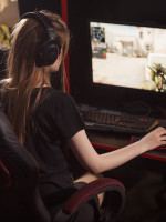 Desigualdad en los videojuegos: las gamers desafían el acoso y la violencia en línea