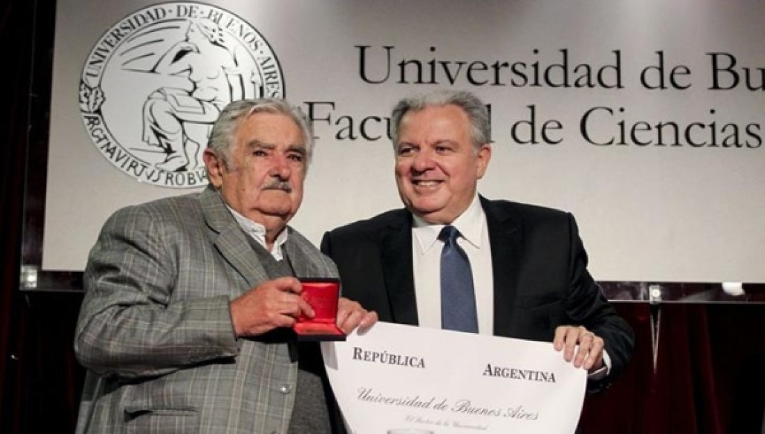 Pepe Mujica recibió el Honoris Causa en la UBA