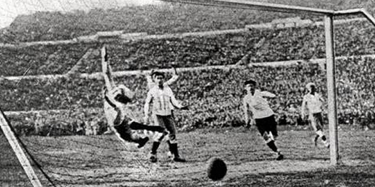 Mundial 1930: el puntapié inicial