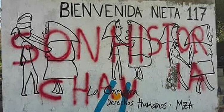 Vandalismo sobre un Mural Homenaje a las Madres de Plaza de Mayo
