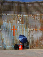 Trump dice que México debería cancelar la reunión si no quiere pagar muro fronterizo