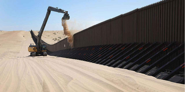 Estados Unidos destinará 10 000 millones de dólares para el muro con México